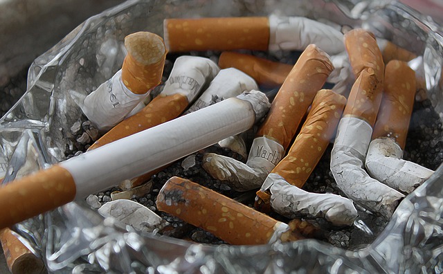 Exposición al cigarillo dejaría huella en el ADN del niňo en crecimiento