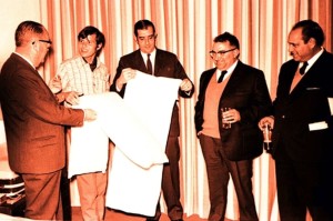 FOTO: LADIS El Cordobés, la almohada y los principales empresarios en 1967.