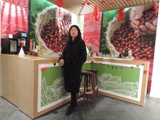 La inversora Huang destaca las potencialidades del café peruano.