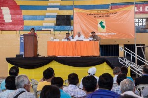 Si bien las autoridades regionales, municipales y políticas se corrieron de la Audiencia, los ciudadanos valientes estuvieron presente.