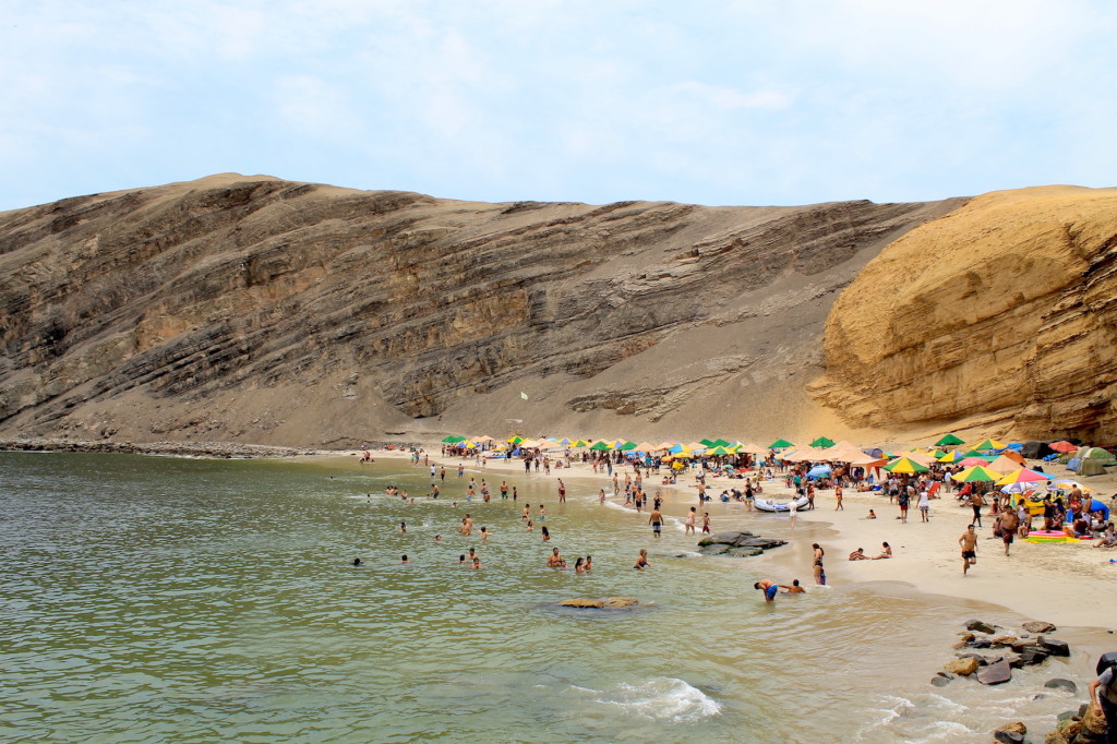 Playa La Mina, Paracas.