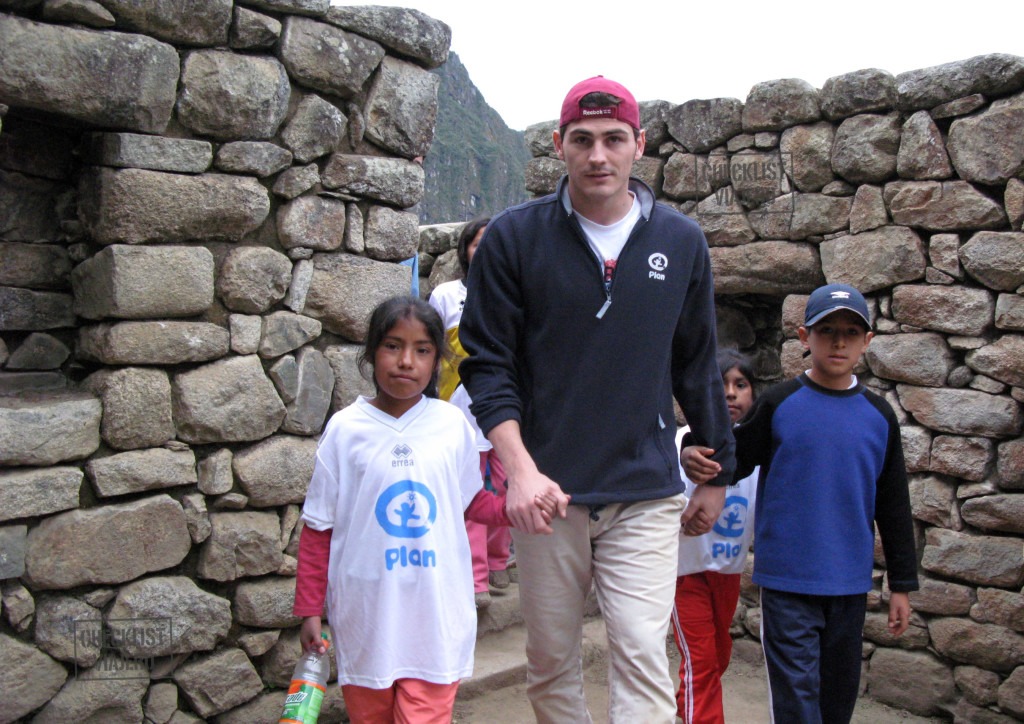 Iker Casillas-Machu Picchu-niños