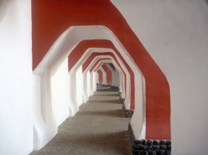 FOTO: PABLO JAVIER GÓMEZ DEBARBIERI PARA MUESTRA. Las arquerías, que en airosos ochavos sucesivos, rodean el exterior de los tendidos de Acho, evidencian su monumentalidad.