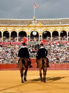 FOTO: PÁG WEB EMPRESA PAGÉS INCÓGNITA. Quiénes harán el paseíllo, detrás de los alguacilillos sevillanos, es aún un enigma, salvo algunos anuncios previos.