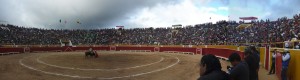 FOTO: PABLO J. GÓMEZ DEBARBIERI CUTERVO, LLENO MULTITUDINARIO. Las provincias de Cutervo y Chota, en Cajamarca, son las más taurinas del Perú, pero los afi cionados colman las plazas en todo el país.