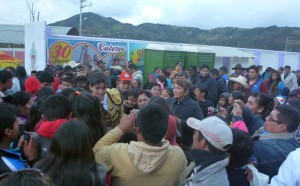 FOTO: PABLO JAVIER GÓMEZ DEBARBIERI ÍDOLOS. Admiración de la niñez y juventud del interior del Perú por los toreros que actúan allí. 