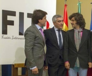 FOTO: ARCHIVO DE LA FIT FIT. Galdós, Morante de la Puebla y Ángel Gómez Escorial en la presentación de Fusión Internacional por la Tauromaquia.