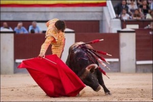 FOTO: PÁG WEB PLAZA DE LAS VENTAS PRIMERA FIGURA. Andrés Roca Rey en Madrid; hoy está a años luz del resto de novilleros españoles.