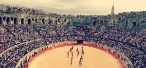 FOTO: PÁG. WEB ARENESDENIMES.COM IMPRESIONANTE. Coliseo romano, hoy plaza de toros, escenario imperial para una gran alternativa.