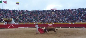 FOTO: PABLO JAVIER GÓMEZ DEBARBIERI CUTERVO. El público llena la plaza todas las tardes.