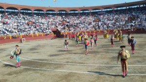 FOTO: PABLO JAVIER GÓMEZ DEBARBIERI Se abrió el abono para Acho, con buenos toreros; será responsabilidad de la empresa buscar cómo lograr la satisfacción de sus clientes.