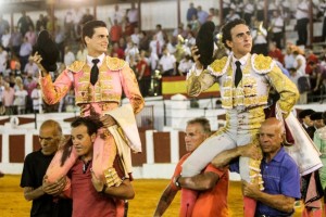 FOTOS: M DEL MORAL Las últimas corridas de Joaquín Galdós (der.) han sido una sucesión de triunfos y salidas en hombros; el sábado fue en Valdepeñas junto a Galván.