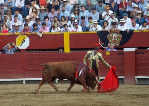 FOTO: JUAN PONCE Enrique Ponce en la cuarta corrida, tarde de dos magníficas faenas.