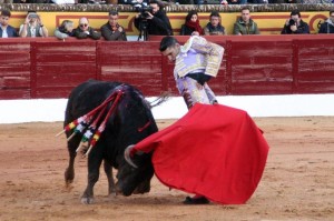 FOTO: CULTORO Talavante, si sigue en esa acertada y equilibrada combinación de hondura, toreo natural de mucha pureza y frescas improvisaciones, brindará un año muy interesante.