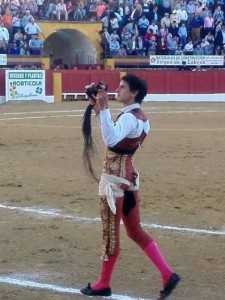 FOTO: MUNDOTORO Ambición, coraje y pundonor, valores que resumen a Andrés Roca Rey y que ayer mostró en Andújar.