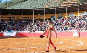 FOTOS: JUAN MEDRANO CHÁVARRI La plaza de toros de Huamachuco, escenario de otra triunfal presentación de Andrés Roca Rey en las provincias del interior del Perú.