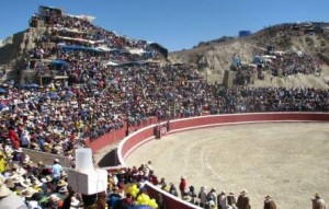 FOTO: MIGUEL PARDO - PERUTOROS Enorme afición en el Perú, pero los toreros deben ser profesionales.