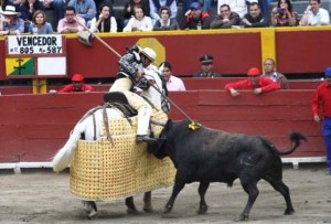 FOTO: RAFAEL MORÁN LA ROSA Alerta para la empresa: sin toros ni varas no hay tauromaquia.