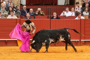 Las personales verónicas de Ferrera, ayer en el cuarto toro.