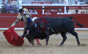 FOTO: BRUNO LASNIER Galdós cuajó gran faena en Bayona, plaza francesa de primera.