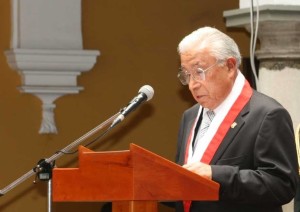 FOTO: TRIBUNAL CONSTITUCIONAL Dr. Juan Vergara Gotelli, esclarecedor voto singular en el 2010.