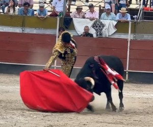 03 Alejandro Salazar derechazo