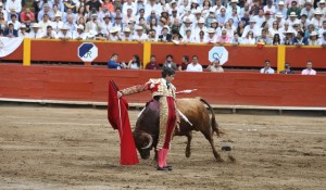 FOTO: JUAN PONCE Castella en su tarde de triunfo en Acho, en 2024.