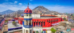 FOTO: CARLOS TOMASIO Vista panorámica en la que se aprecia la belleza de Acho, la plaza de toros de primera categoría más antigua del mundo.