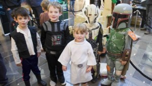 141822_LEGO.Star.Wars_young.fans