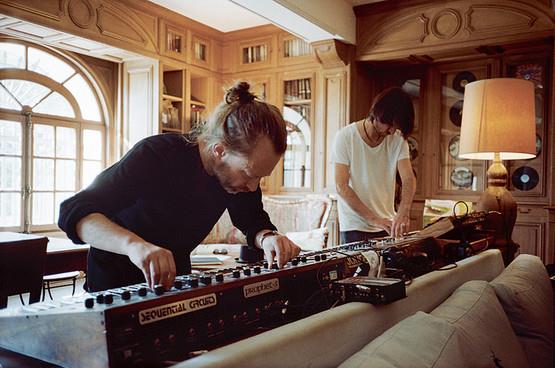 Yorke y Greenwod en el La Fabrique Studios (Francia), donde se grabó el disco