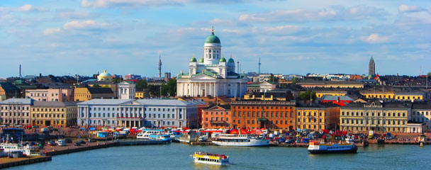 Como me encanta dar la contra, resulta que pasé 2 increíbles semanas en Finlandia, a pesar de las referencias no muy alentadoras que tenía de ese país y de la poca intención que tenía de conocerlo.
Sí, en ese nórdico y lejano lugar que me dijeron que estaba en el ranking de los países más aburridos del mundo (encima llegué en la Gay Pride Week que fue pura diversión) y en aquel sitio que me habían advertido que era demasiado caro y no iba a sobrevivir.
Si ven mi ruta inicial de vuelta al mundo, Finlandia no estaba ni marcado,...